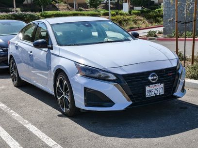 Used 2023 Nissan Altima 2.5 SR