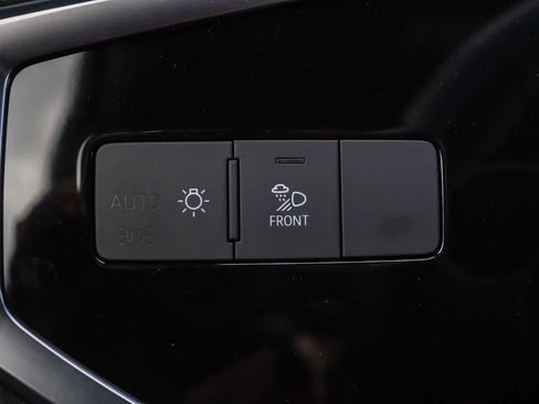 New 2025 Audi Q3 2.0T Premium image 32