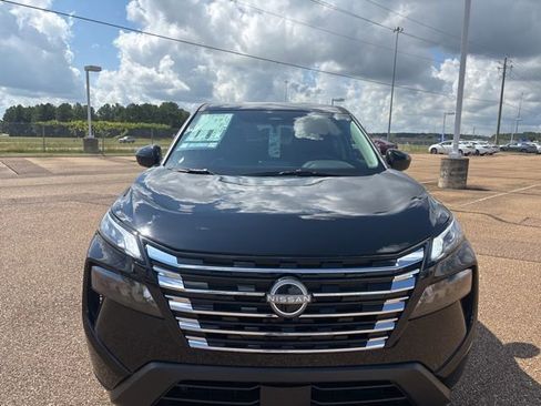 New 2026 Nissan Rogue SV image 6