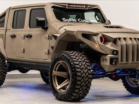 Used 2025 Jeep Gladiator Sport AWD/4WD image 5