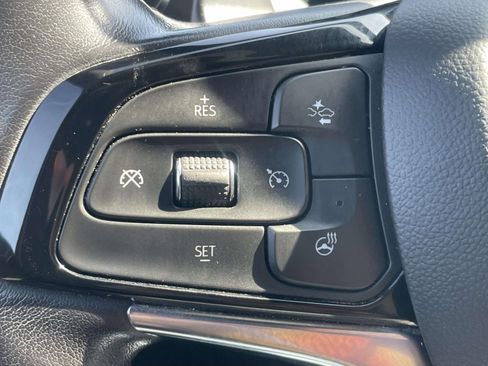 Used 2024 Buick Enclave Premium image 21