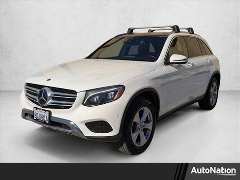 Used 2018 Mercedes-Benz GLC 300 4MATIC image 1
