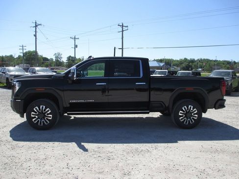 New 2026 GMC Sierra 2500 Denali Ultimate AWD/4WD image 10