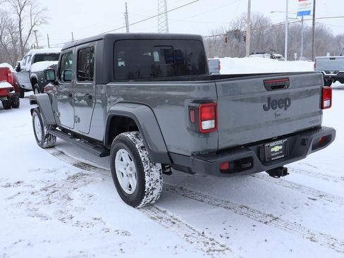 Used 2020 Jeep Gladiator Sport w/ Quick Order Package 24S image 30