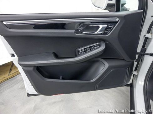 Used 2017 Porsche Macan S AWD/4WD image 24