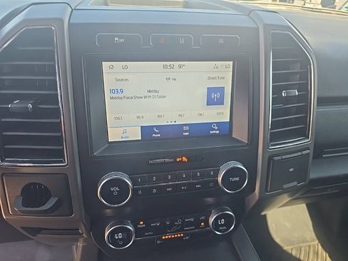 Used 2020 Ford Expedition XLT RWD image 16