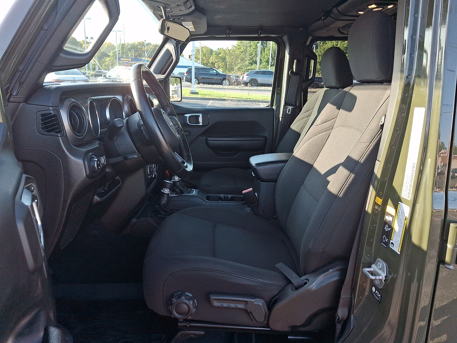Used 2022 Jeep Gladiator Sport AWD/4WD image 13