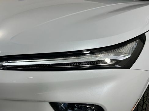 Used 2026 Buick Enclave Avenir w/ Super Cruise Package FWD image 30