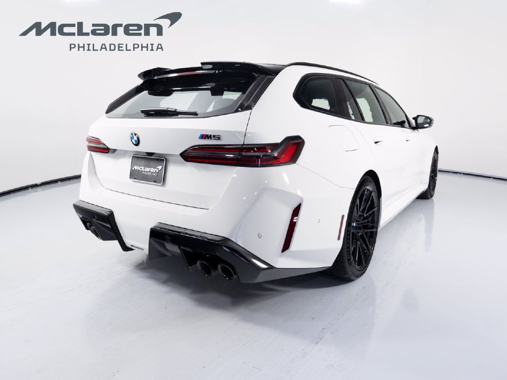 Used 2026 BMW M5 Touring w/ M Driver's Package AWD/4WD image 5