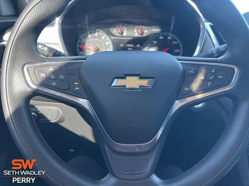 Used 2020 Chevrolet Equinox LS w/ LS Convenience Package image 20