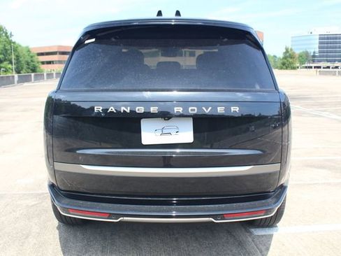 New 2025 Land Rover Range Rover SE image 7
