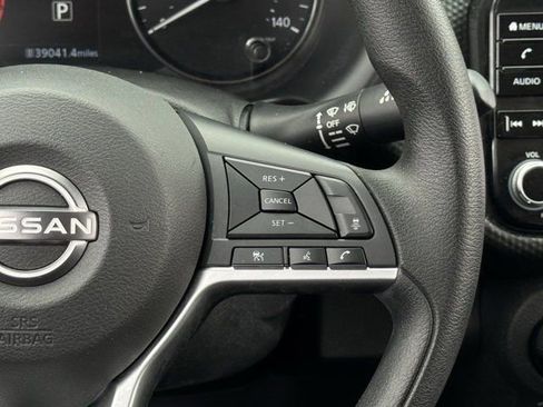 Used 2022 Nissan Kicks SV image 16