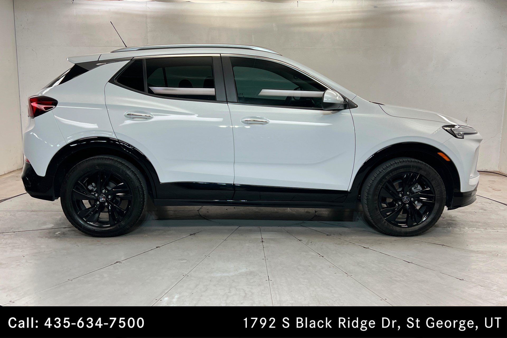 Used 2024 Buick Encore GX Sport Touring w/ Comfort Package AWD/4WD image 6