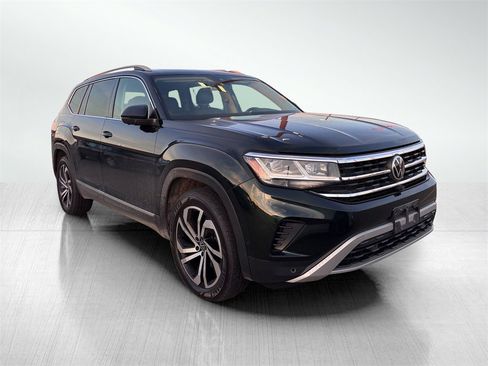 Used 2021 Volkswagen Atlas SEL Premium image 2