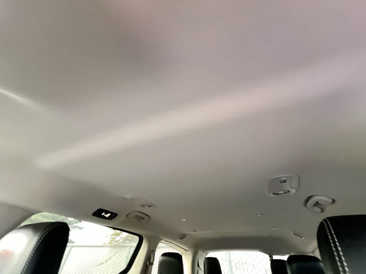 Used 2023 Chrysler Pacifica Touring-L FWD image 22