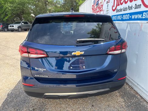 Used 2022 Chevrolet Equinox LT w/ Driver Convenience Package FWD image 9