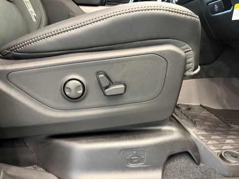 New 2026 RAM 1500 Rebel w/ Rebel Level 2 Equipment Group AWD/4WD image 32