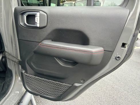 Used 2021 Jeep Wrangler Unlimited Rubicon image 16