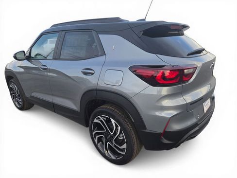 New 2026 Chevrolet TrailBlazer RS w/ Convenience Package FWD image 3