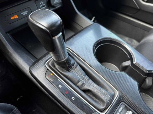 Used 2022 Honda Civic Sport image 31