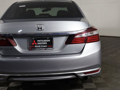 Used 2017 Honda Accord EX-L image 13