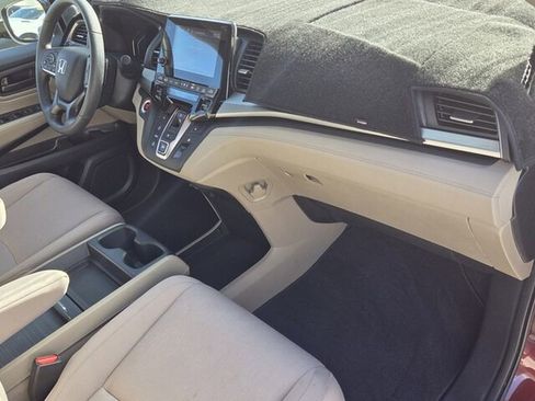 Used 2020 Honda Odyssey EX image 16