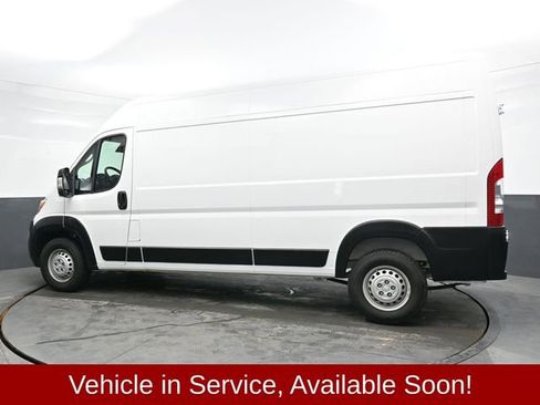 Used 2025 RAM ProMaster 2500 w/ Convenience Group image 4