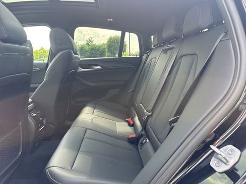 Used 2025 BMW X4 xDrive30i image 23