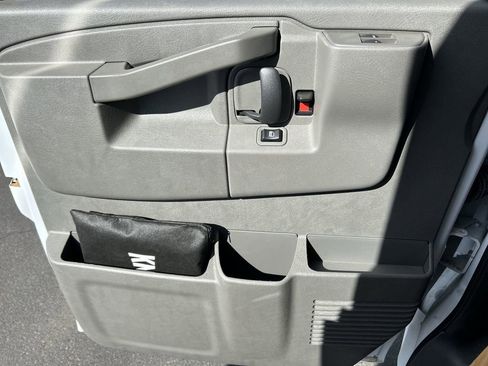 New 2025 GMC Savana 3500 w/ Power Convenience Package RWD image 21