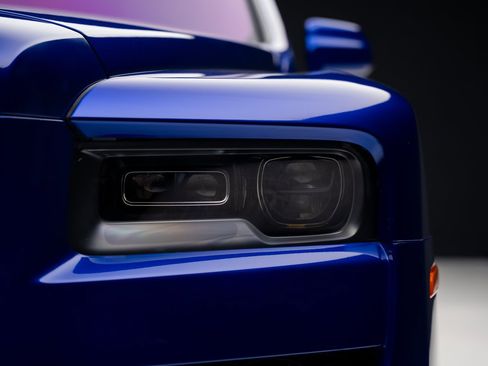 Used 2021 Rolls-Royce Cullinan Black Badge image 9