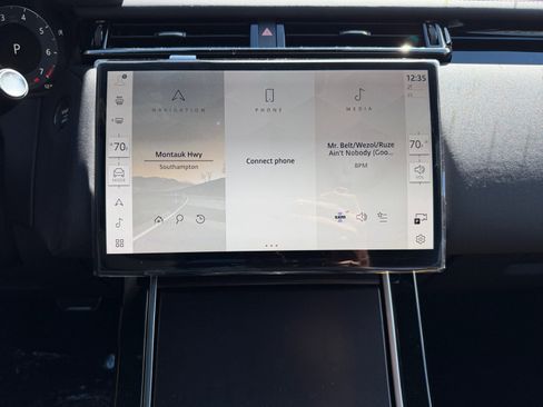 New 2026 Land Rover Range Rover Velar Dynamic SE AWD/4WD image 14