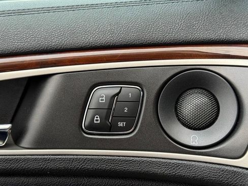 Used 2019 Lincoln MKZ Reserve image 14