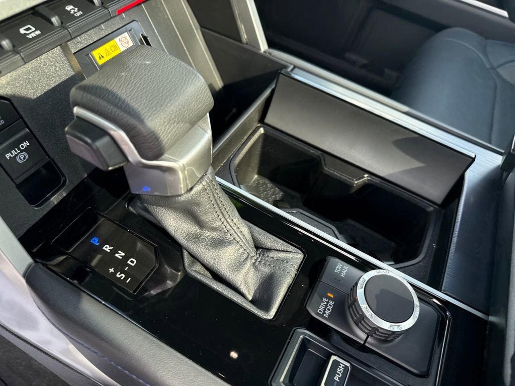 Used 2024 Toyota Tundra Platinum AWD/4WD image 28