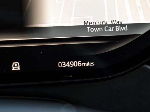 Used 2023 Land Rover Range Rover SE image 17