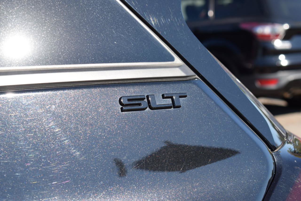 Used 2020 GMC Terrain SLT w/ Preferred Package FWD image 14