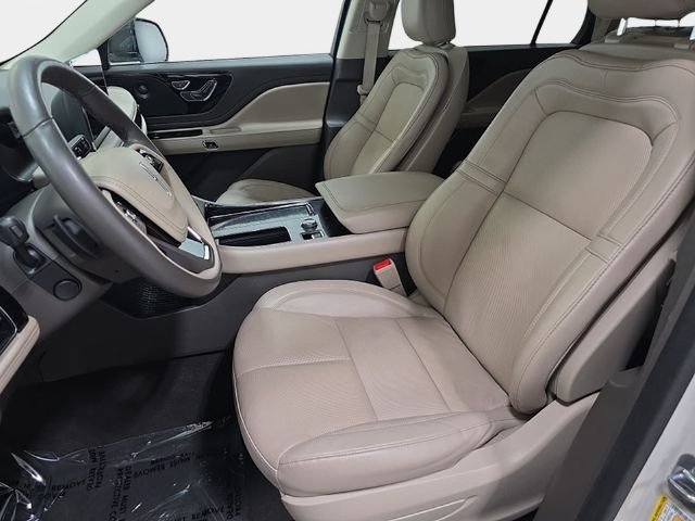 Certified 2023 Lincoln Aviator Reserve w/ Elements Package Plus AWD/4WD image 11