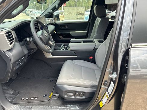 New 2026 Toyota Tundra Limited AWD/4WD image 15