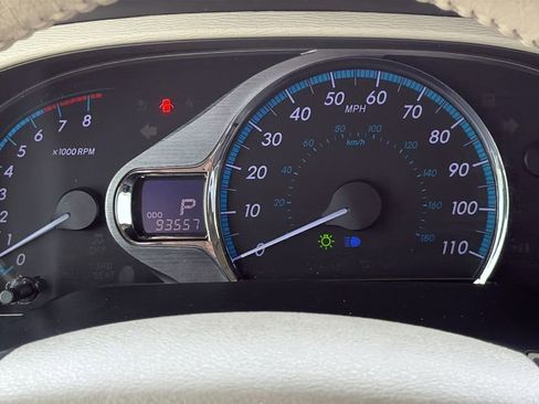 Used 2014 Toyota Sienna XLE image 20