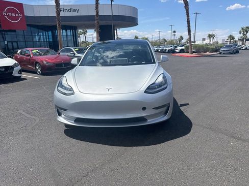 Used 2018 Tesla Model 3 Long Range AWD/4WD image 2