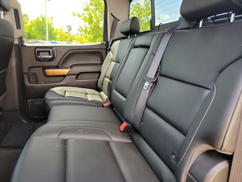 Used 2018 Chevrolet Silverado 1500 LTZ RWD image 16