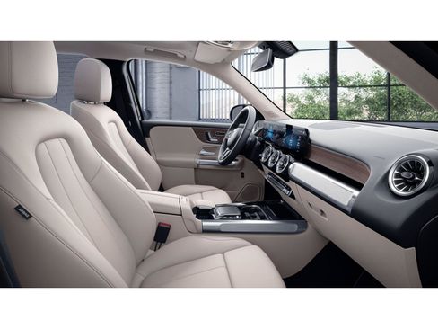 Certified 2023 Mercedes-Benz GLB 250 4MATIC image 4