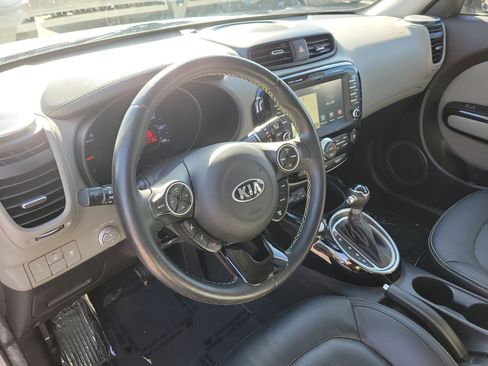 Used 2016 Kia Soul + w/ Primo Package image 23