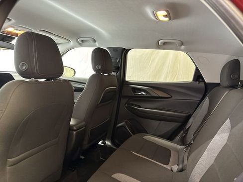 Used 2024 Chevrolet TrailBlazer LT w/ LT Cold Weather Package image 13