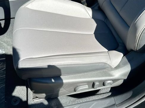 New 2026 Subaru Outback Limited AWD/4WD image 24