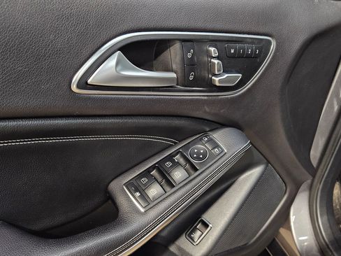 Used 2018 Mercedes-Benz GLA 250 image 21