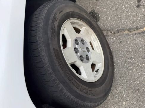 Used 2006 Chevrolet Silverado 1500 W/T RWD image 23