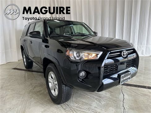 Used 2023 Toyota 4Runner SR5 Premium w/ Moonroof Package image 29