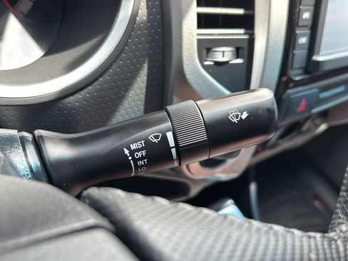 Used 2015 Toyota Tacoma 4x4 Double Cab w/ SR5 Package image 22
