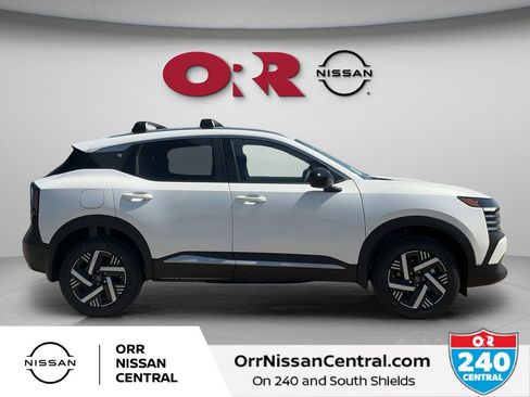 New 2026 Nissan Kicks SV w/ Cold Weather Package FWD image 4
