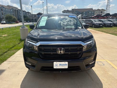 Certified 2024 Honda Ridgeline RTL image 3